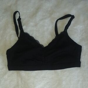 Black Seamless Lace Trim Bra